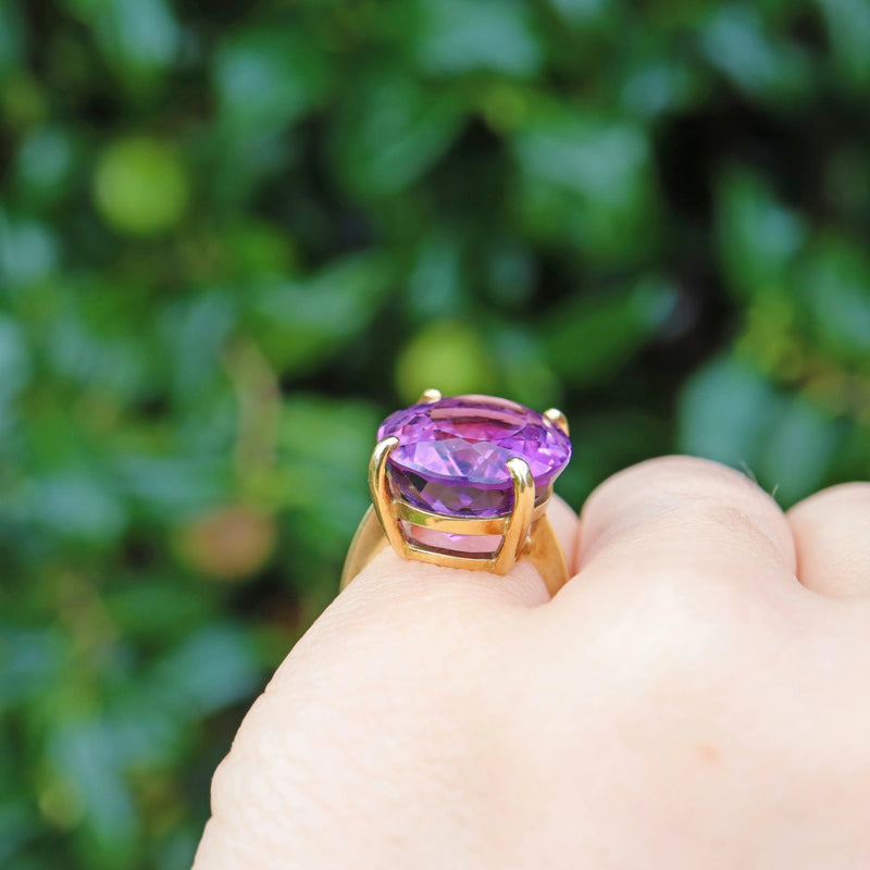 AMETHYST 18CT GOLD SOLITAIRE RING - MILLENNIUM