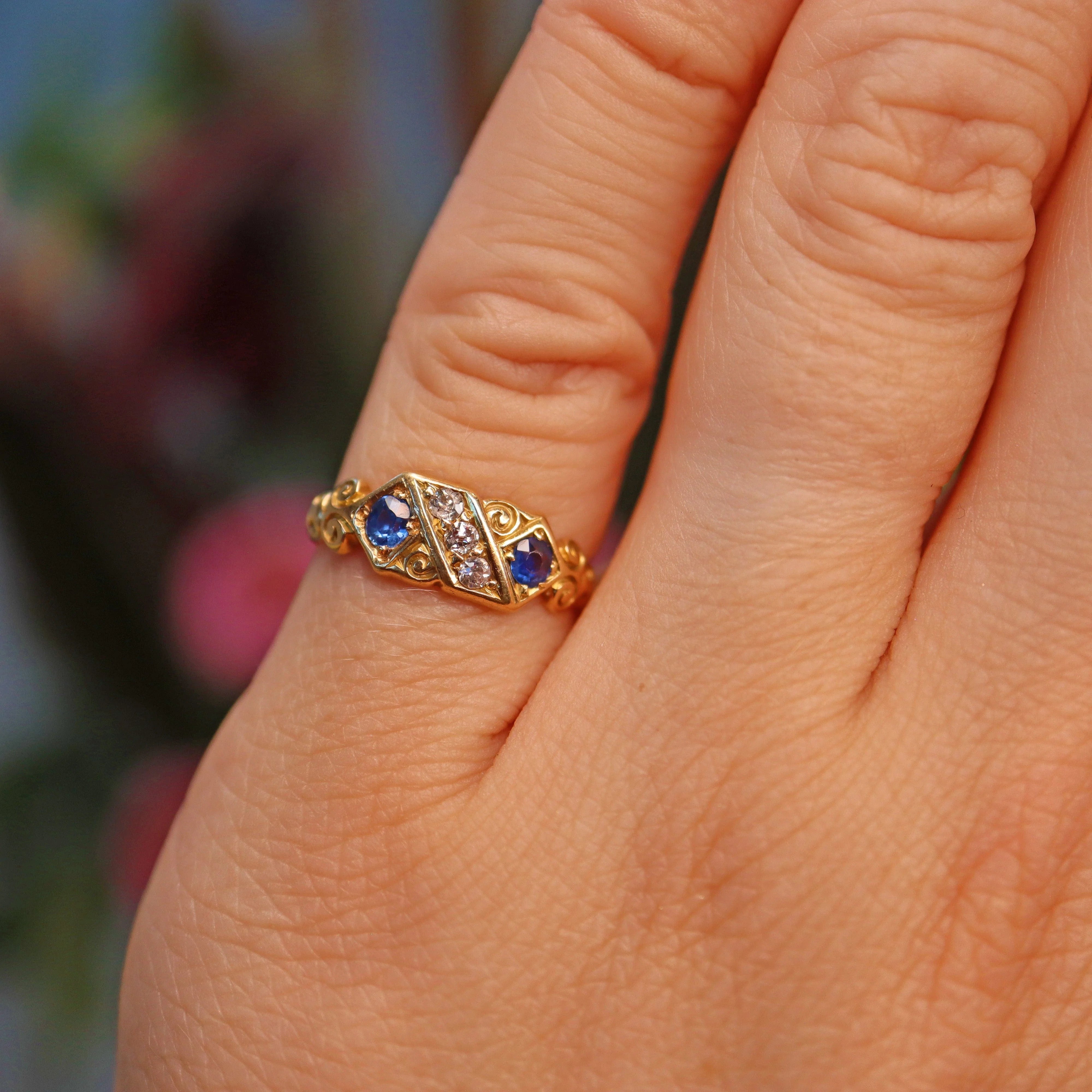 Ellibelle Jewellery Antique Victorian Sapphire & Diamond 18ct Gold Ring