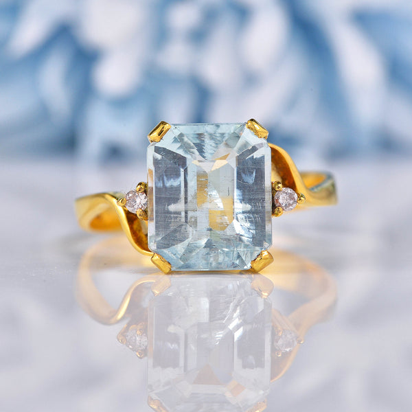 Ellibelle Jewellery Aquamarine & Diamond 14k Gold Dress Ring (3.30ct)