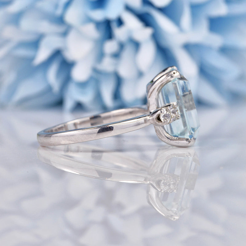 Ellibelle Jewellery Aquamarine & Diamond 18ct White Gold Ring