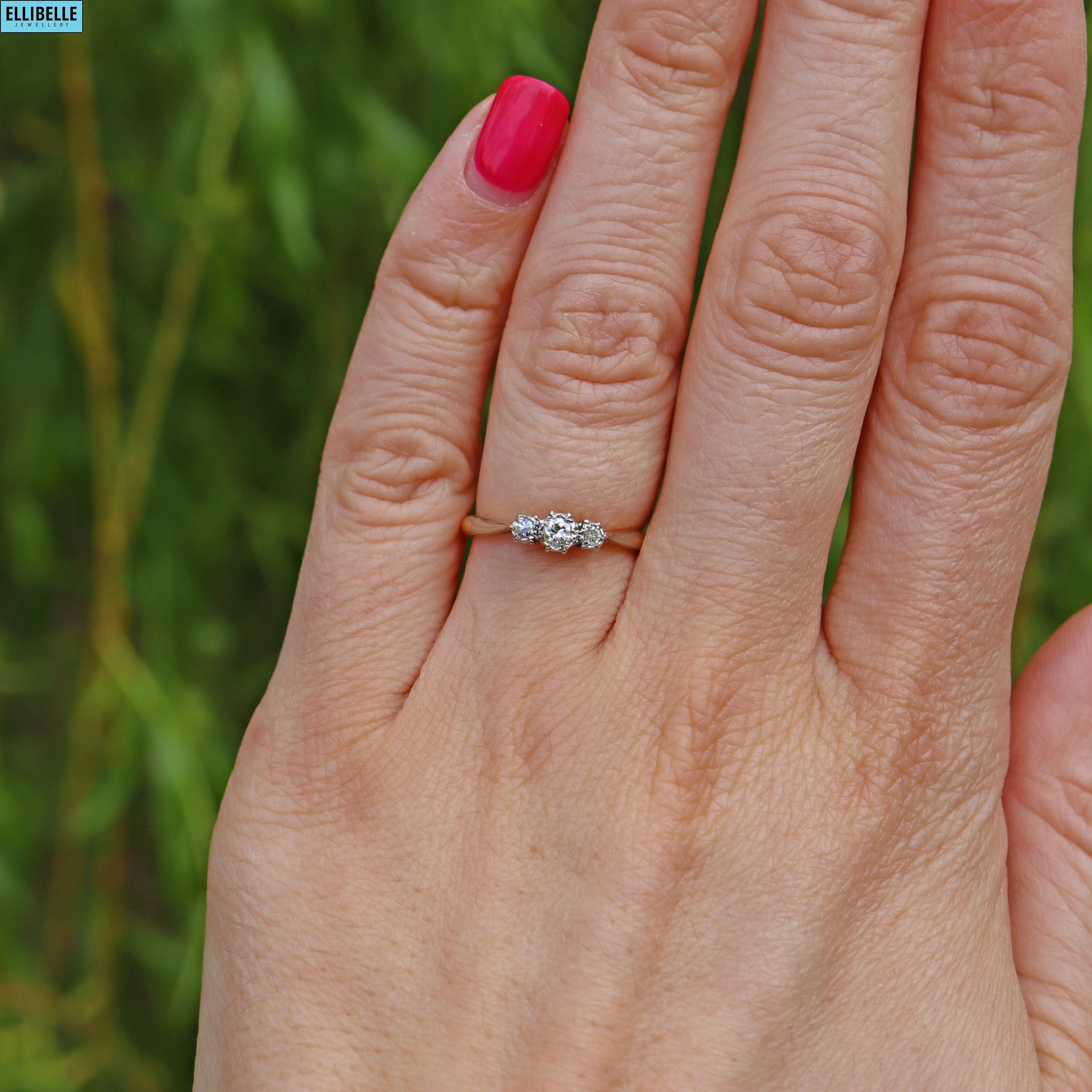 ART DECO 18ct GOLD DIAMOND TRILOGY RING