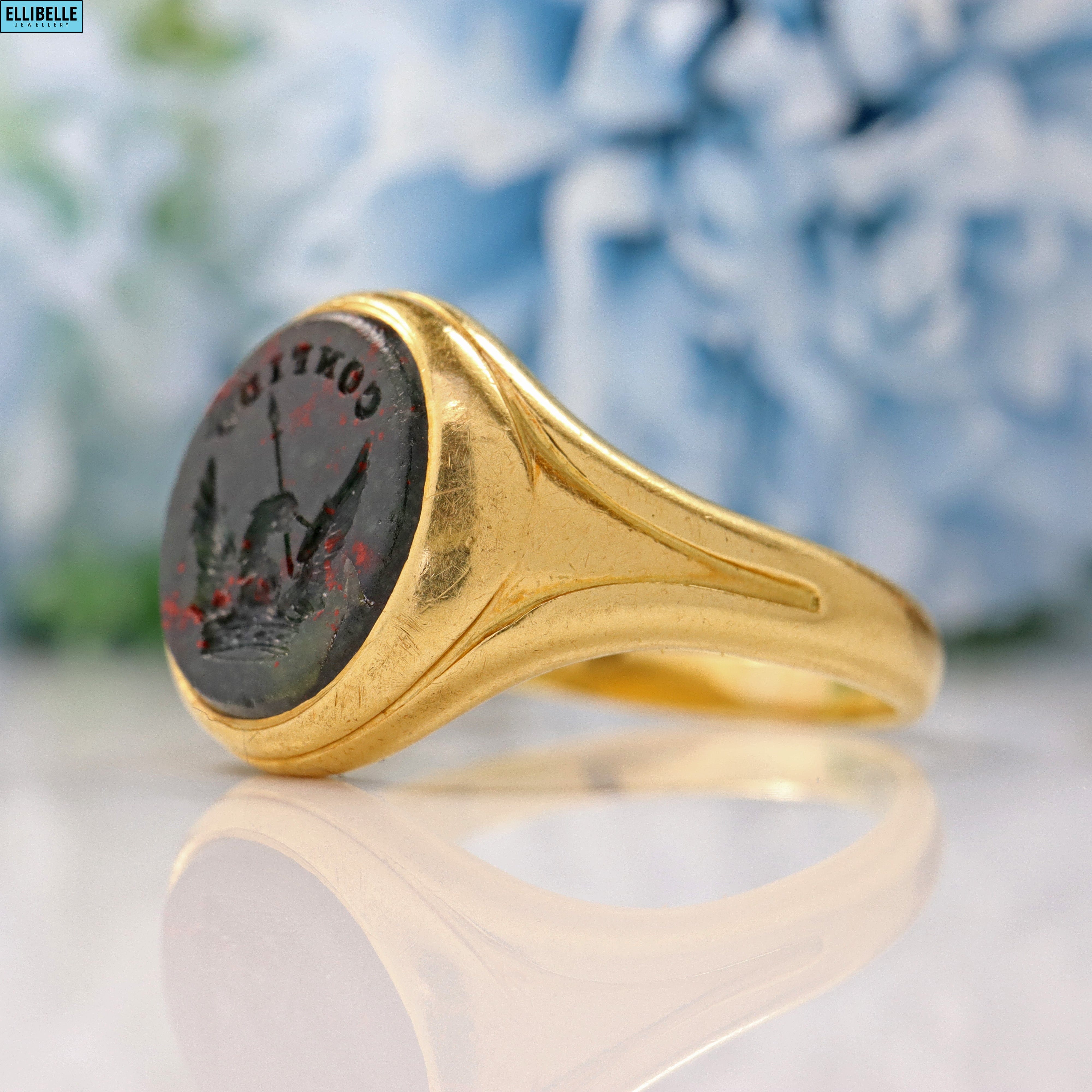 ART DECO BLOODSTONE INTAGLIO 18CT GOLD SIGNET RING