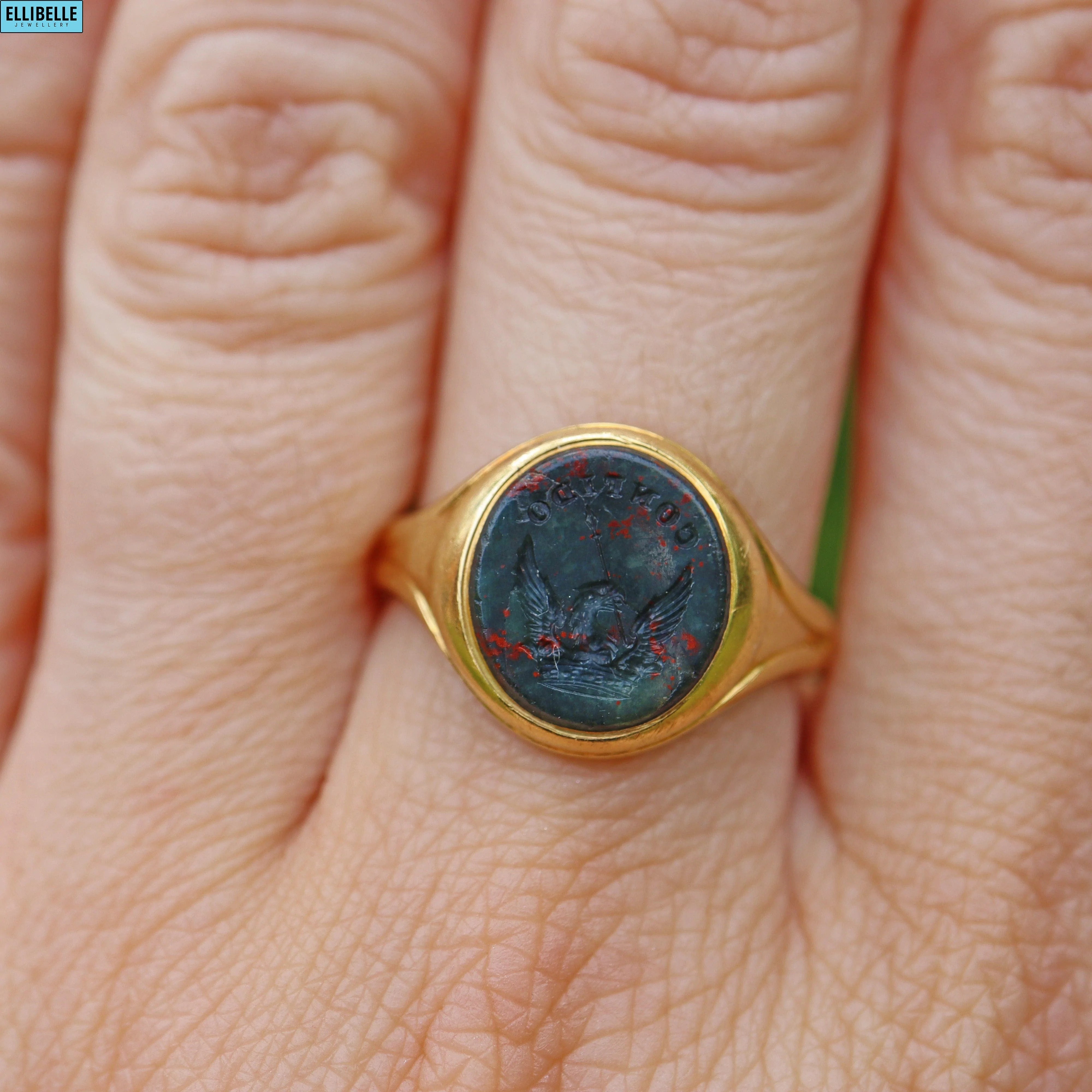 ART DECO BLOODSTONE INTAGLIO 18CT GOLD SIGNET RING