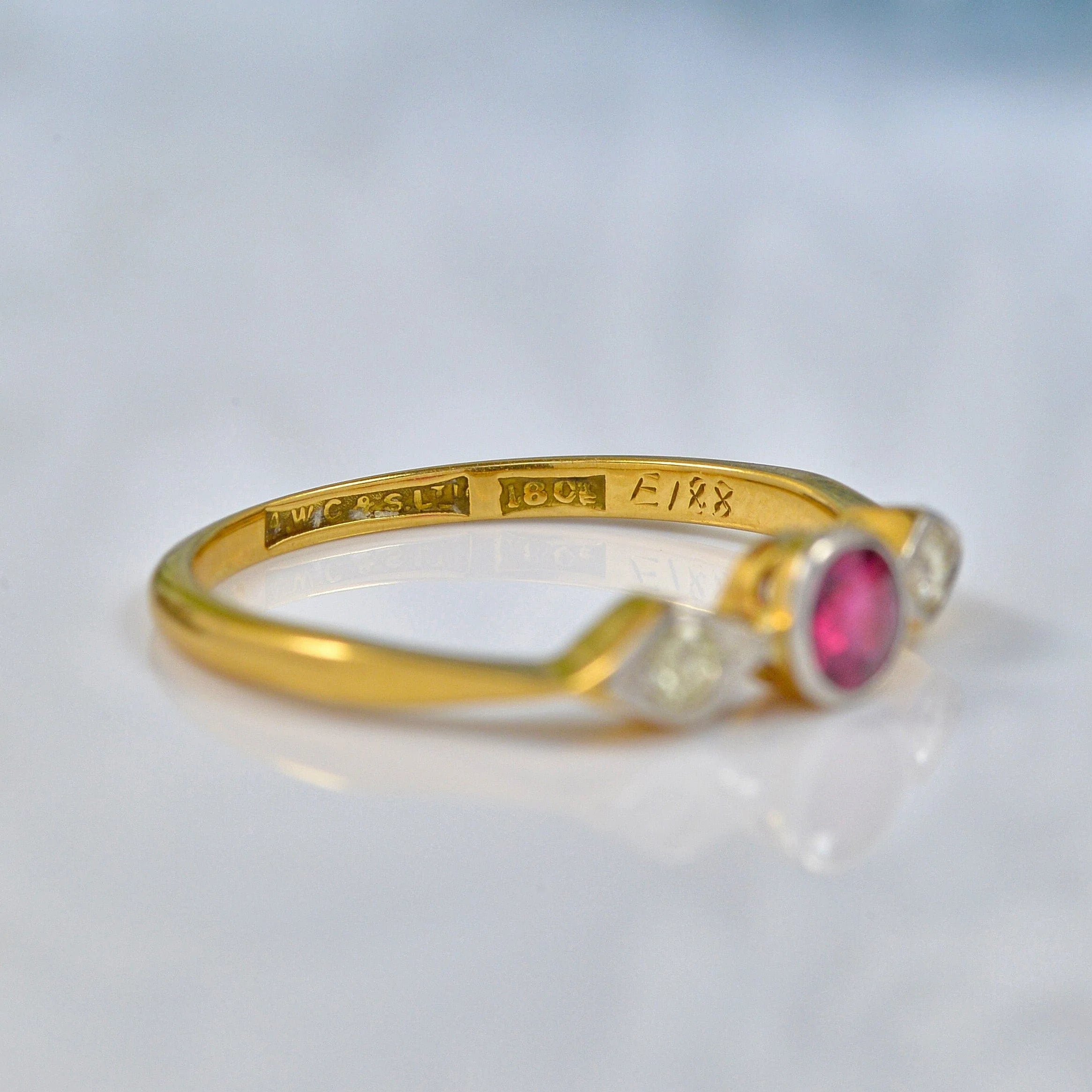 ART DECO RUBY & DIAMOND 18CT GOLD THREE STONE RING