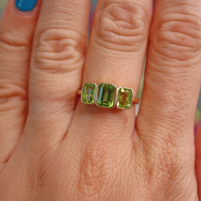Ellibelle Jewellery Art Deco Style Peridot 9ct Gold Three Stone Trilogy Ring