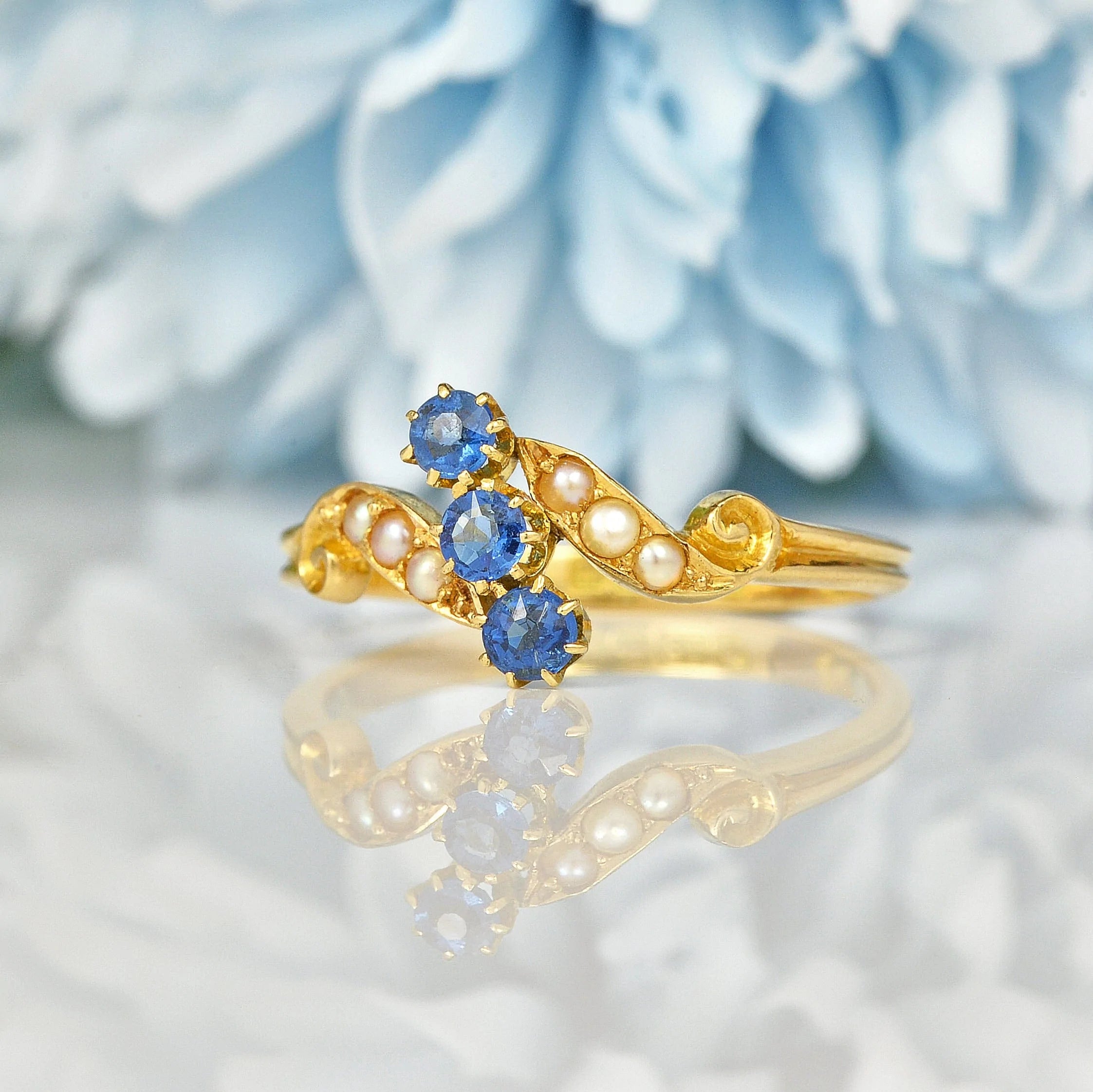 BELLE ÉPOQUE SAPPHIRE PEARL RING