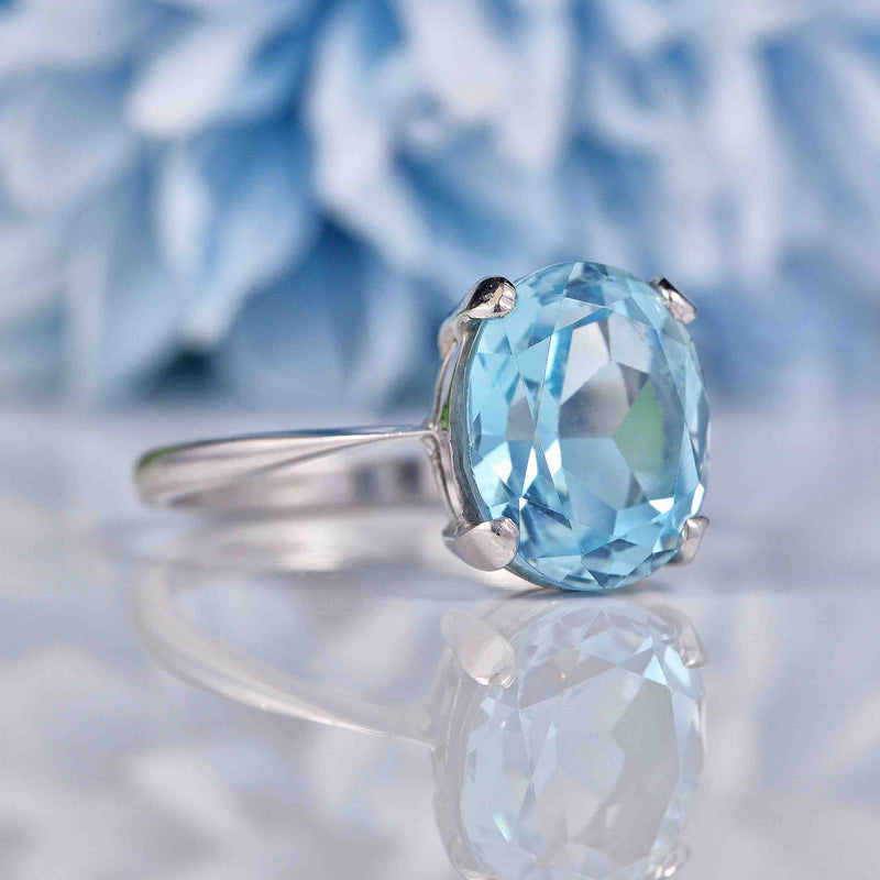 Ellibelle Jewellery Blue Topaz 18ct White Gold Solitaire Ring