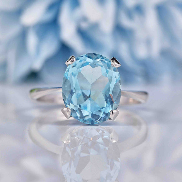 Ellibelle Jewellery Blue Topaz 18ct White Gold Solitaire Ring