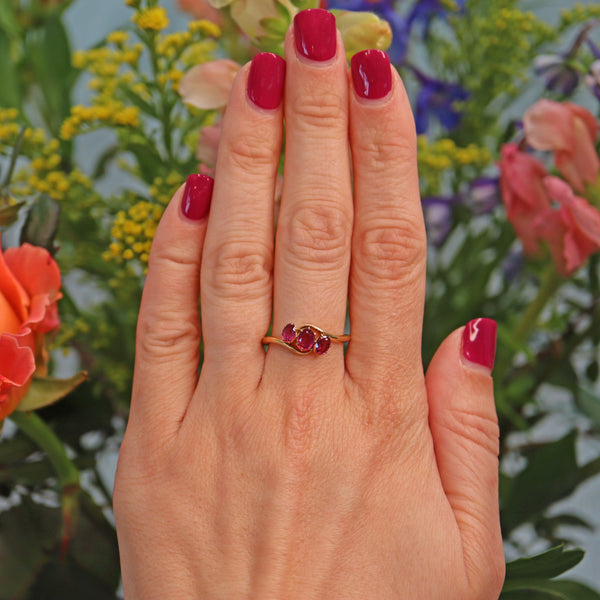 Ellibelle Jewellery Edwardian Garnet 18ct Gold Three Stone Ring