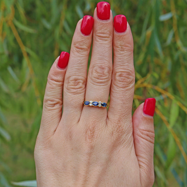 EDWARDIAN STYLE SAPPHIRE & DIAMOND 18CT GOLD RING