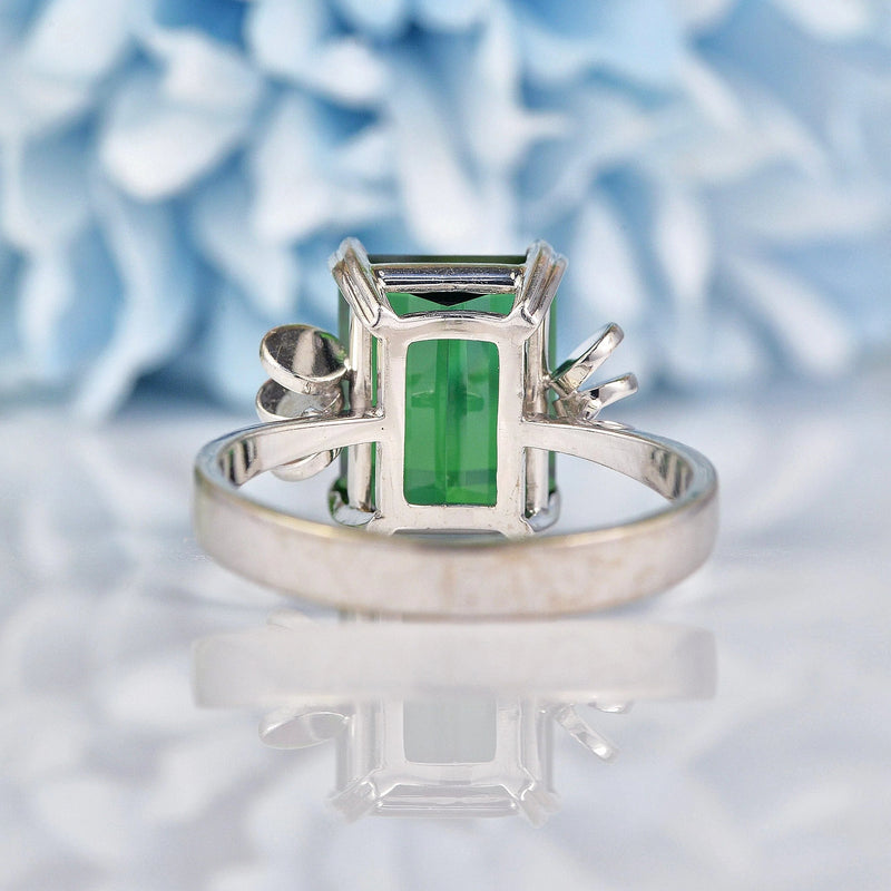 Ellibelle Jewellery Green Tourmaline 18ct White Gold Solitaire Ring