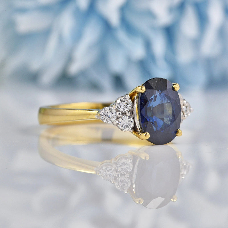 Ellibelle Jewellery Natural Blue Sapphire & Diamond 18ct Gold Ring (2.92ct)