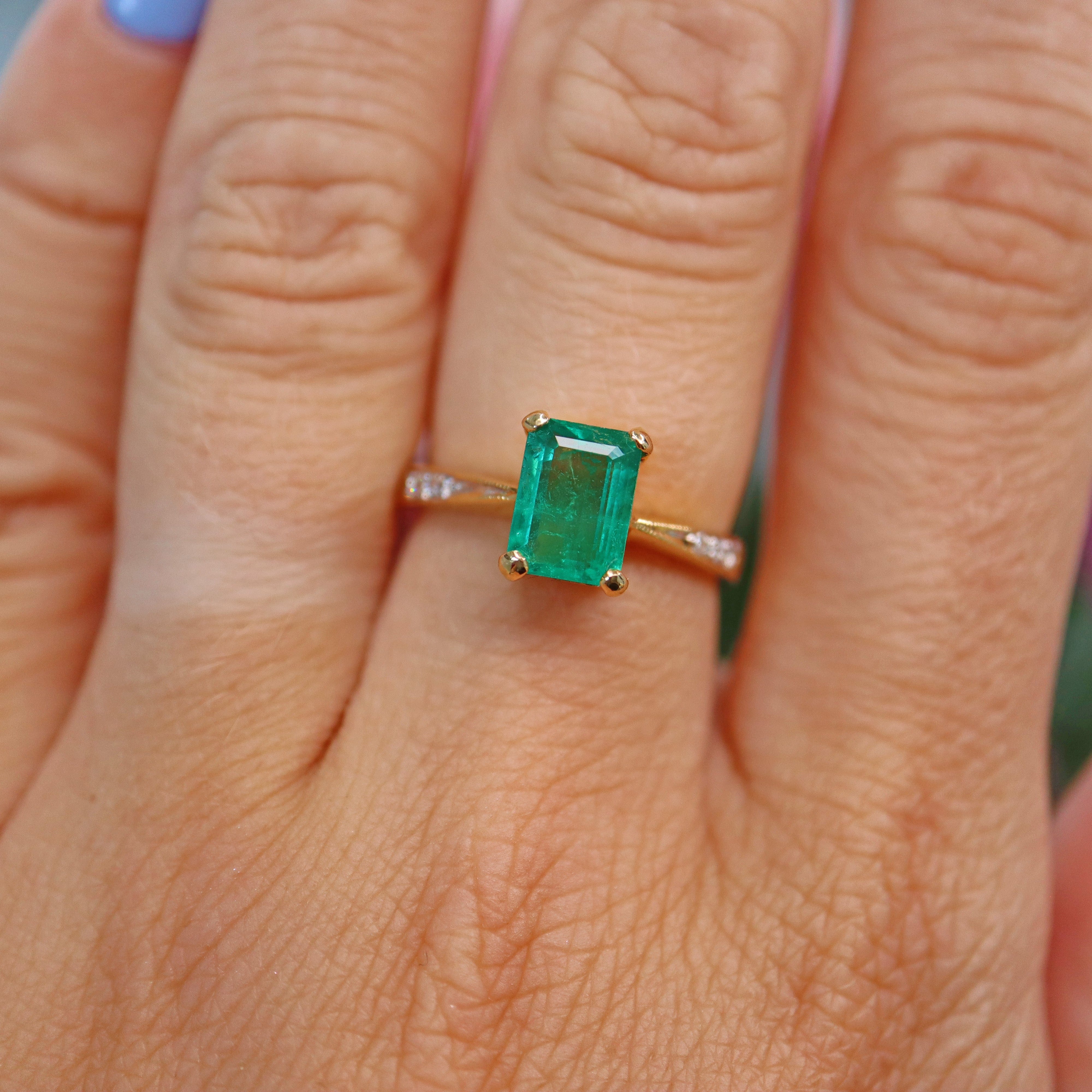 Ellibelle Jewellery Natural Emerald & Diamond 18ct Gold Solitaire Ring