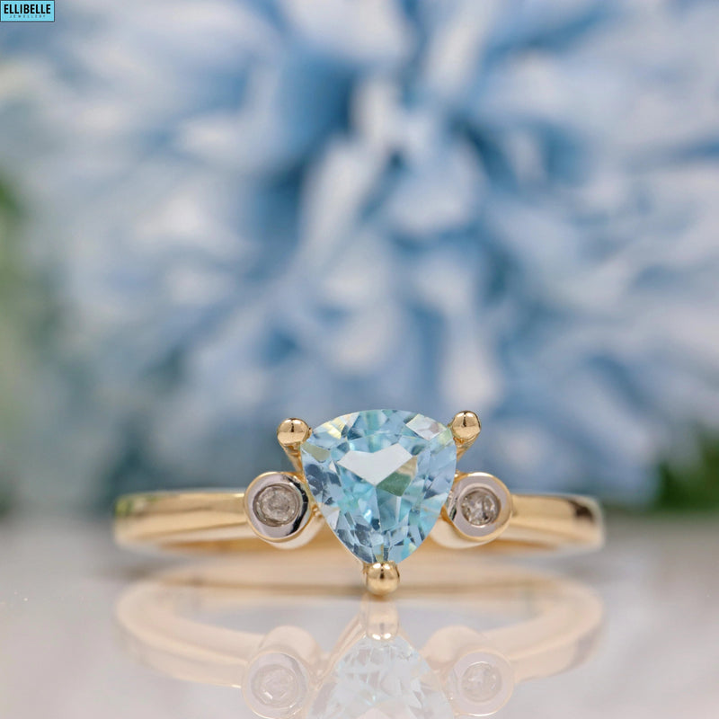 Aquamarine & Diamond 9ct Gold Ring 