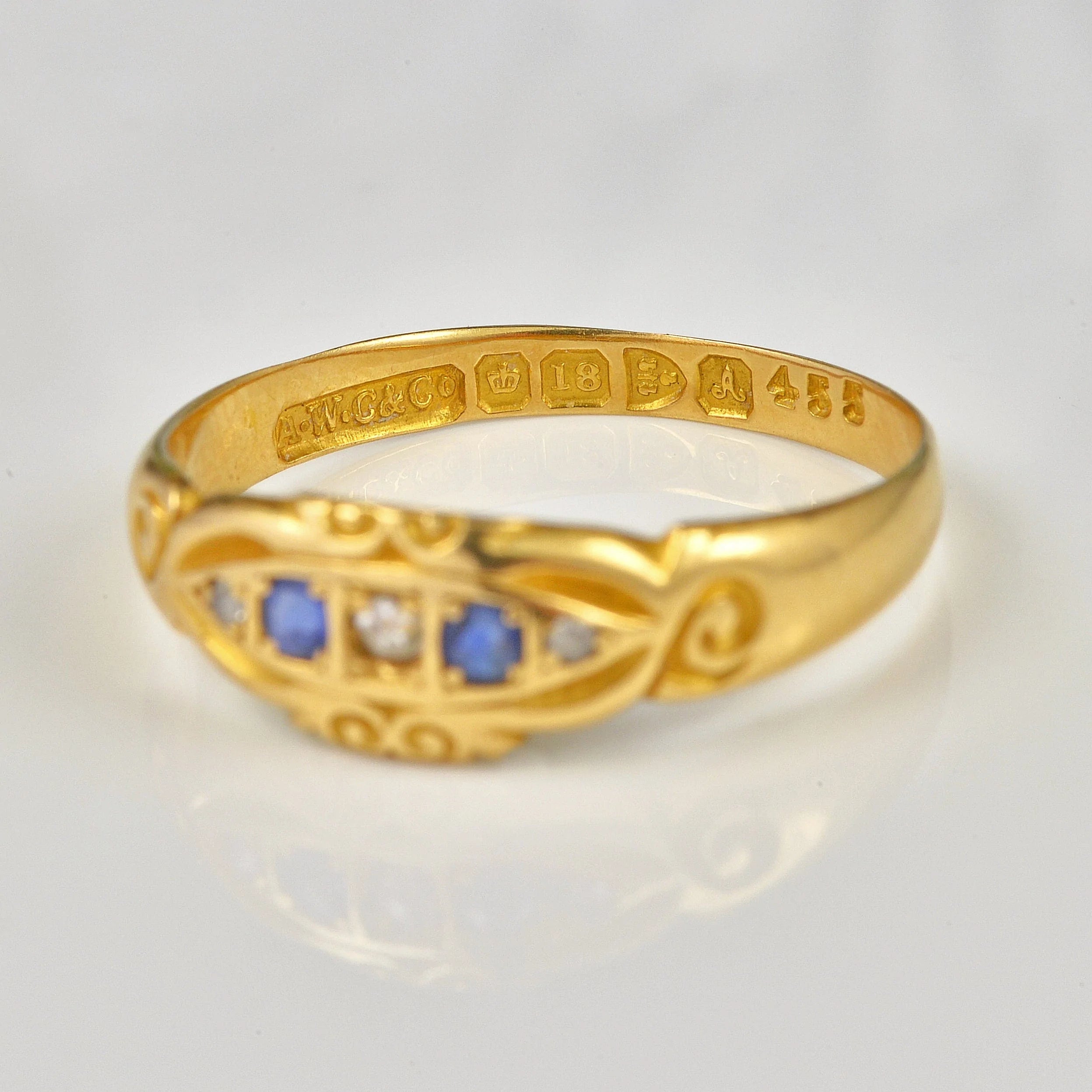 Ellibelle Jewellery VICTORIAN 18CT GOLD SAPPHIRE & DIAMOND RING