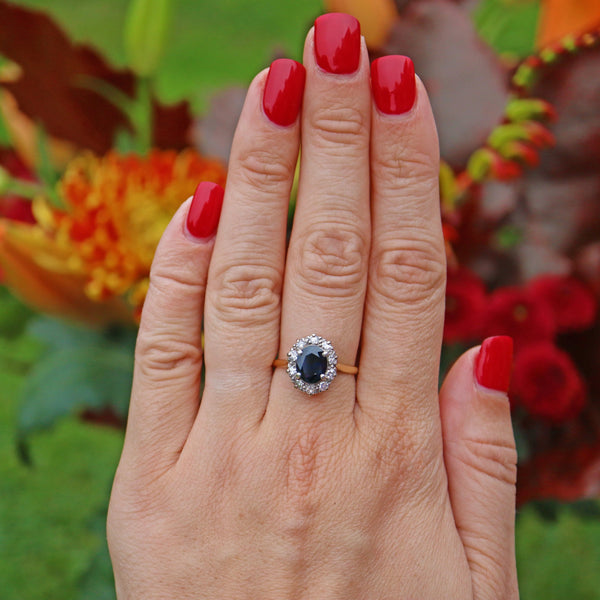 Ellibelle Jewellery VINTAGE 18CT GOLD SAPPHIRE & DIAMOND CLUSTER RING
