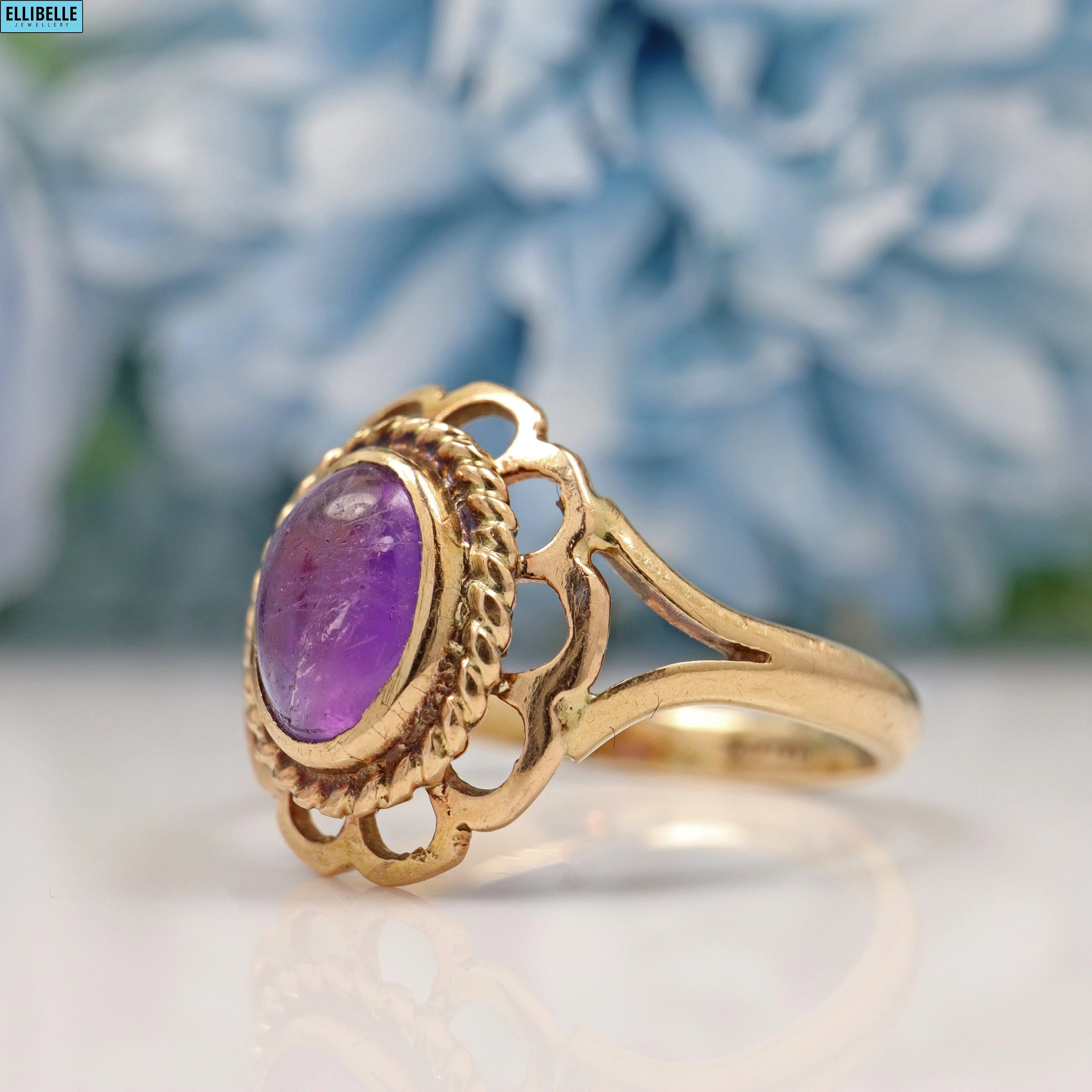 Vintage 1940s 9ct Gold Amethyst Cabochon Ring - London 1948