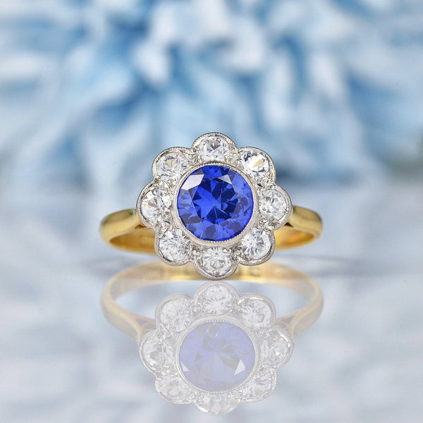 Ellibelle Jewellery Vintage 1950s Blue Sapphire 18ct Gold Daisy Cluster Ring
