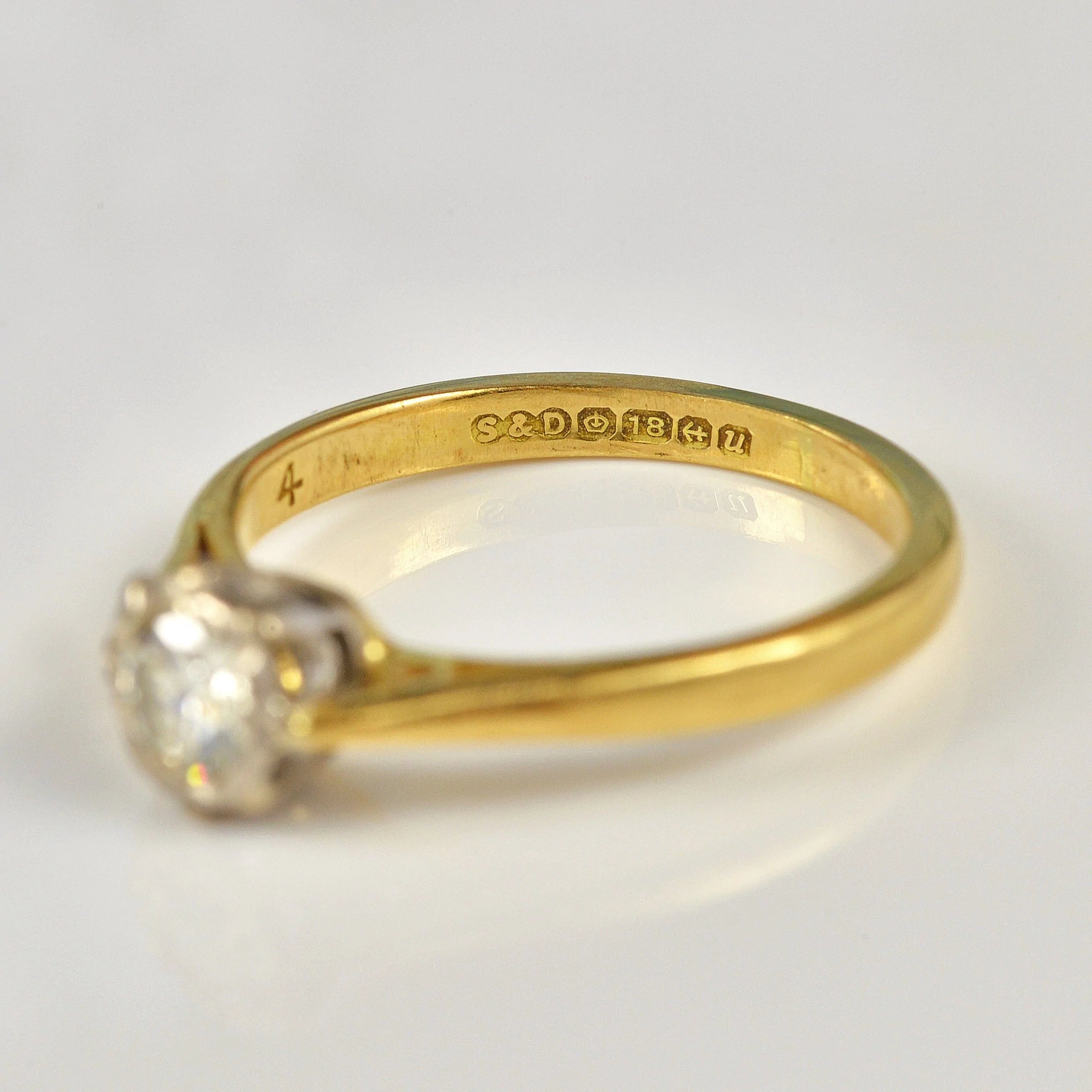 Ellibelle Jewellery Vintage 1960s Diamond 18ct Gold Engagement Ring (0.30ct)