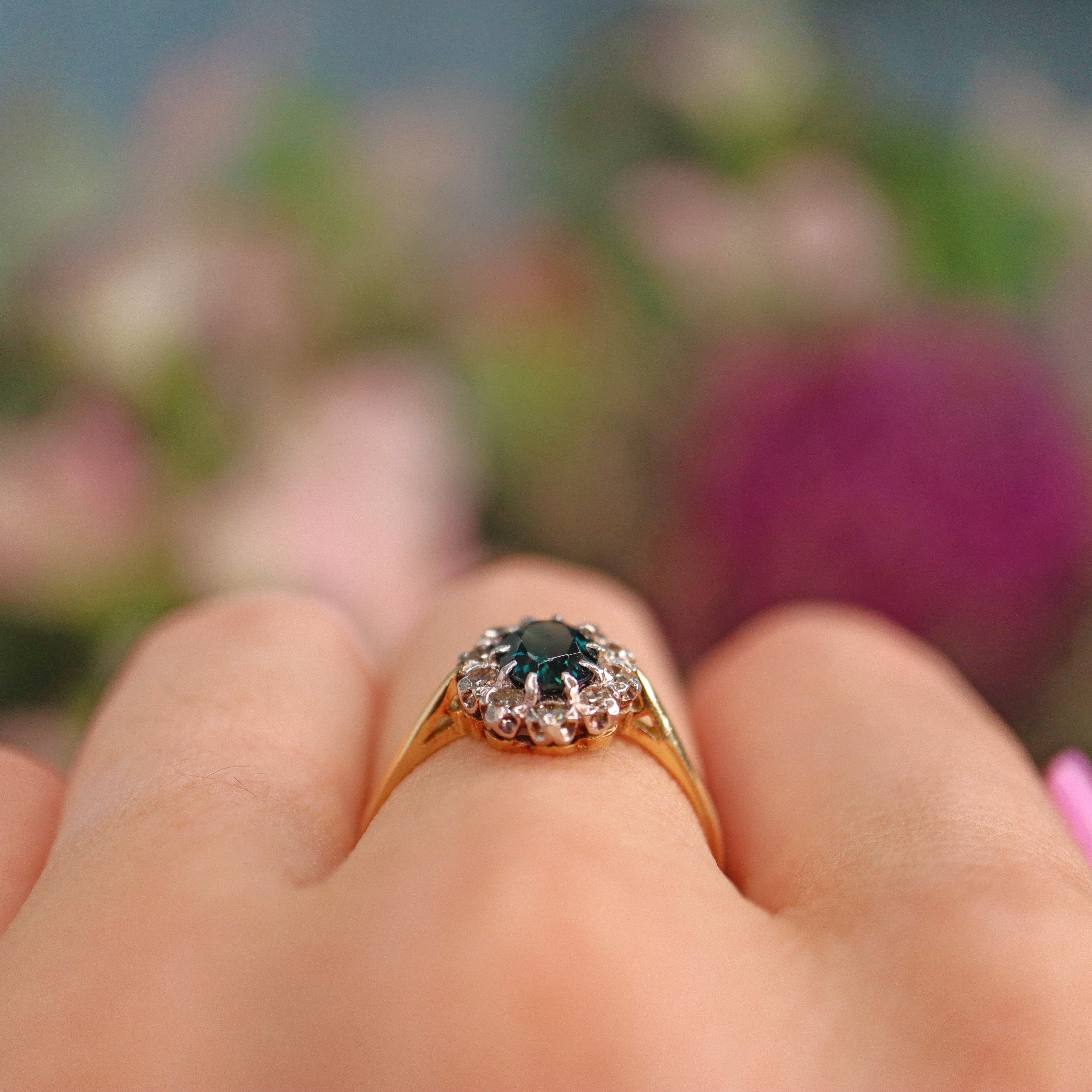 Ellibelle Jewellery Vintage 1960s Sapphire & Diamond 18ct Gold Cluster Ring