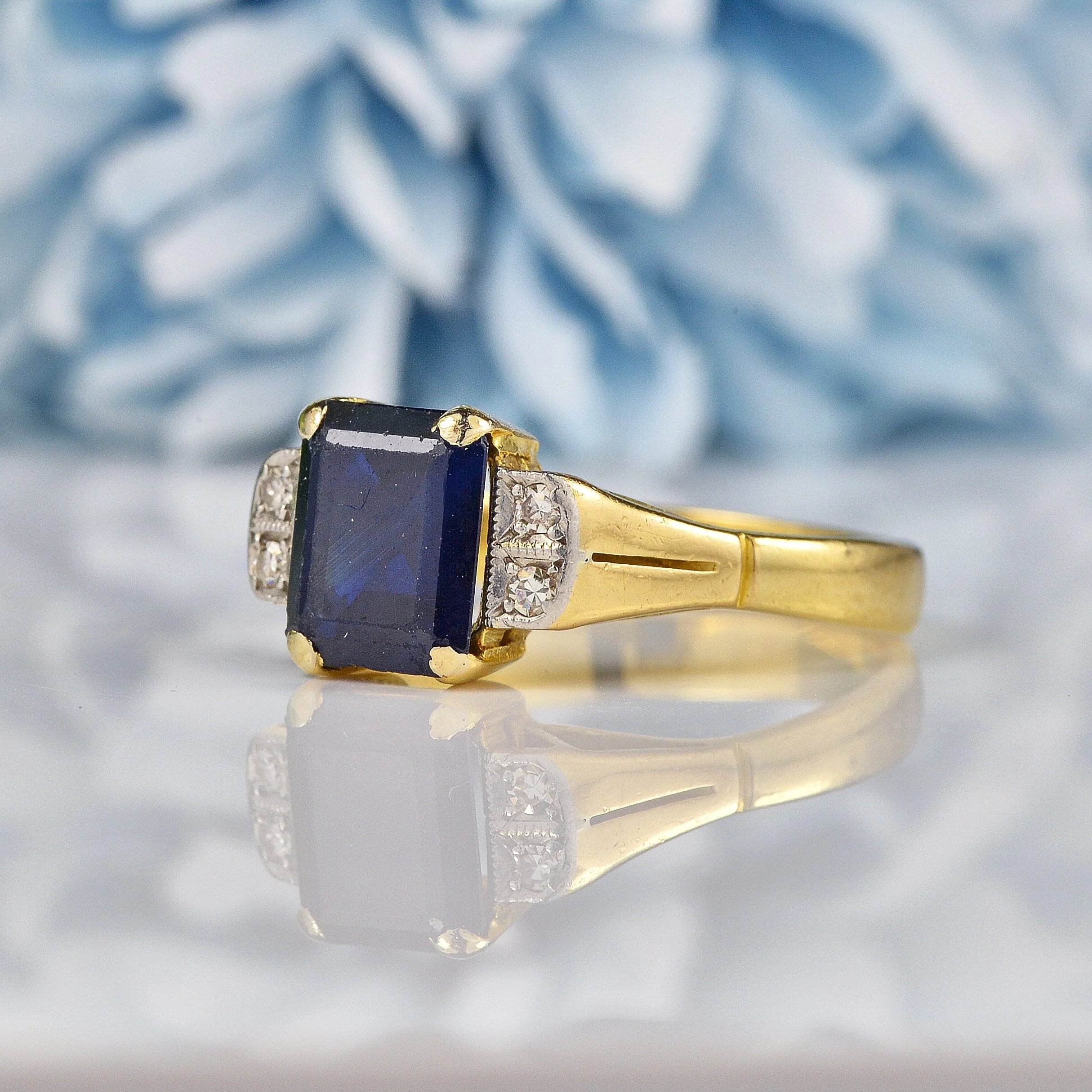 Ellibelle Jewellery Vintage 1960s Sapphire & Diamond 18ct Gold Ring