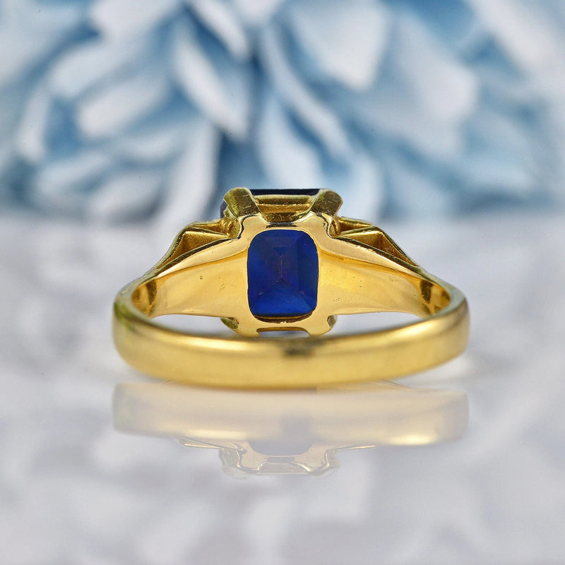 Ellibelle Jewellery Vintage 1960s Sapphire & Diamond 18ct Gold Ring