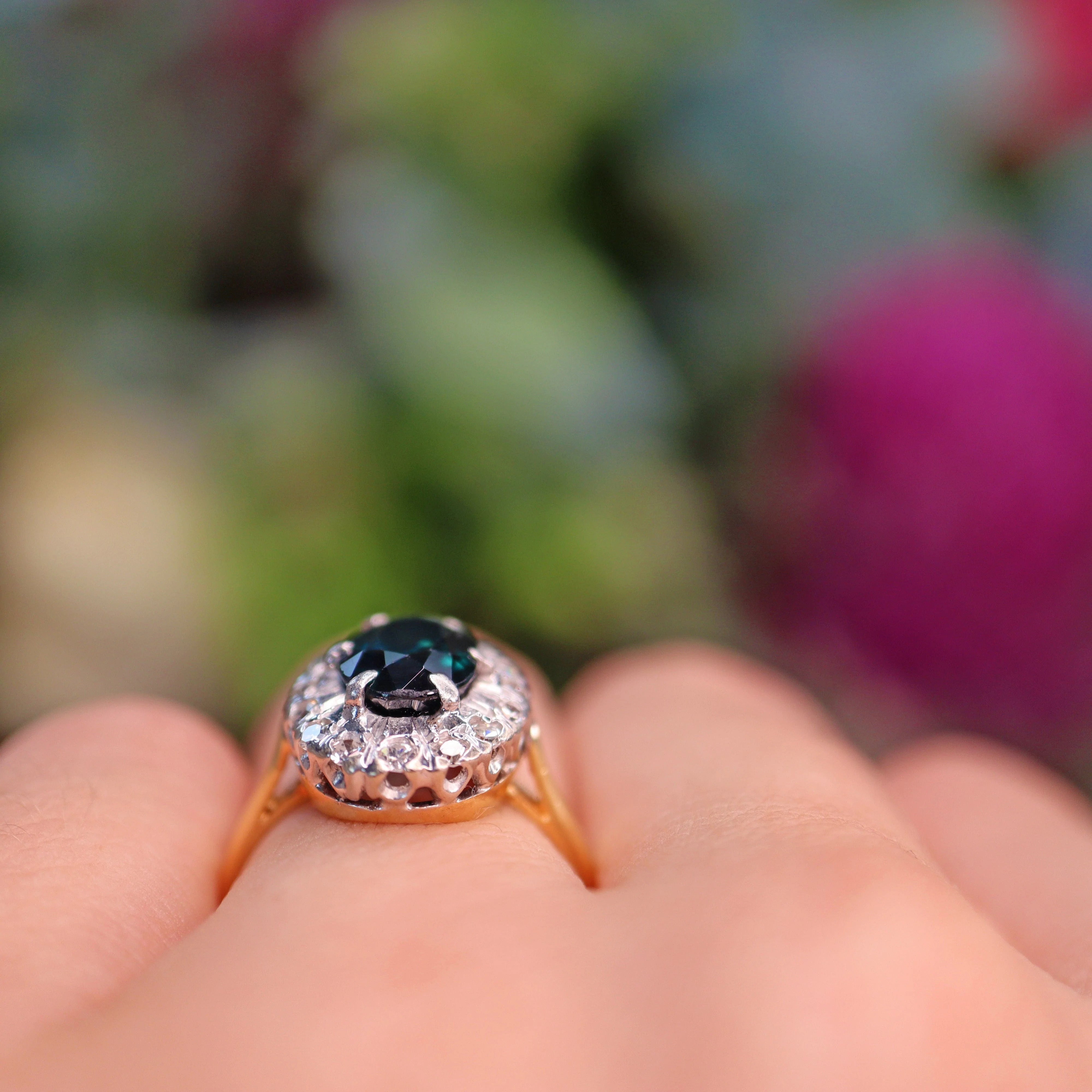 Ellibelle Jewellery Vintage 1963 Sapphire & Diamond 18ct Gold Cluster Ring (2.77ct)