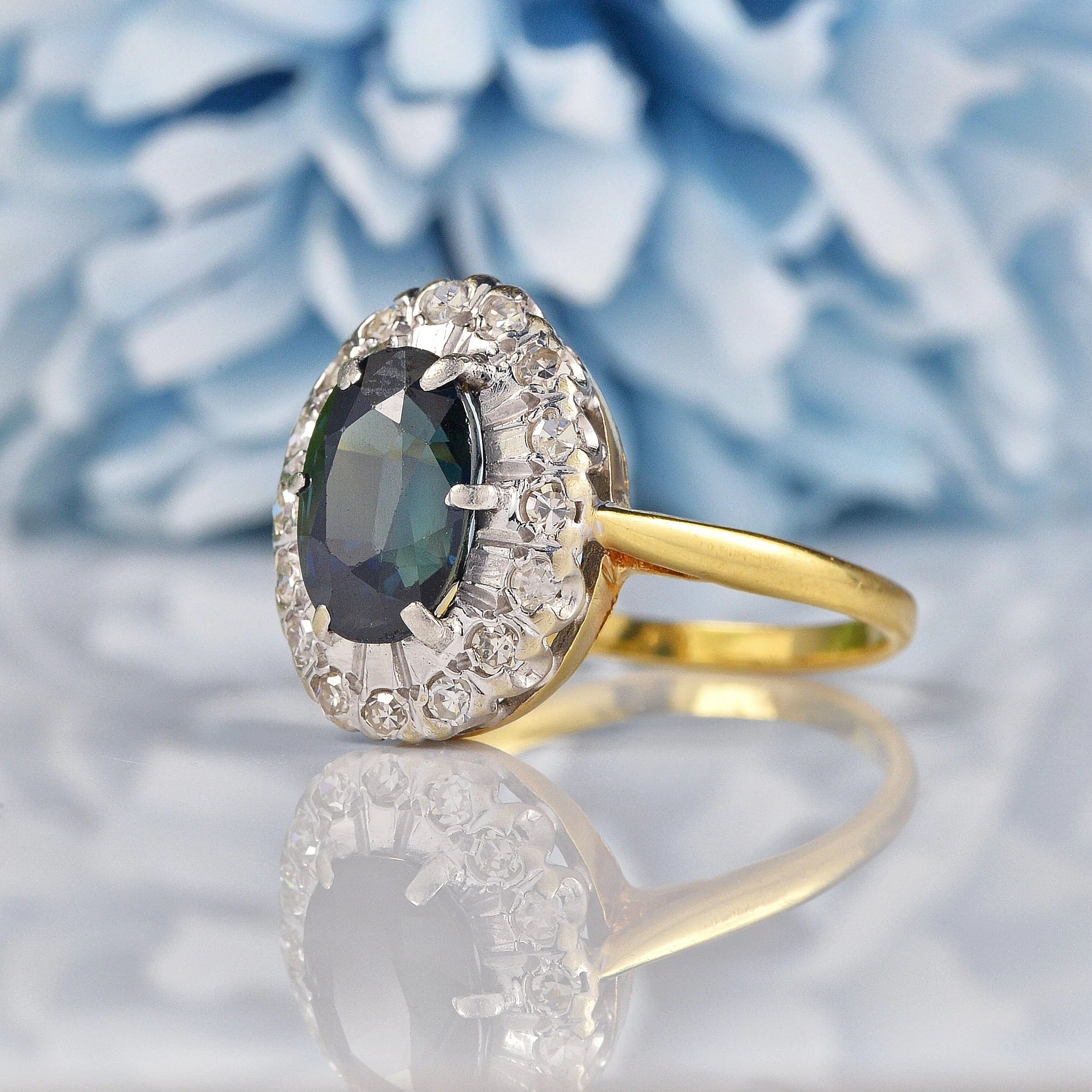 Ellibelle Jewellery Vintage 1963 Sapphire & Diamond 18ct Gold Cluster Ring (2.77ct)