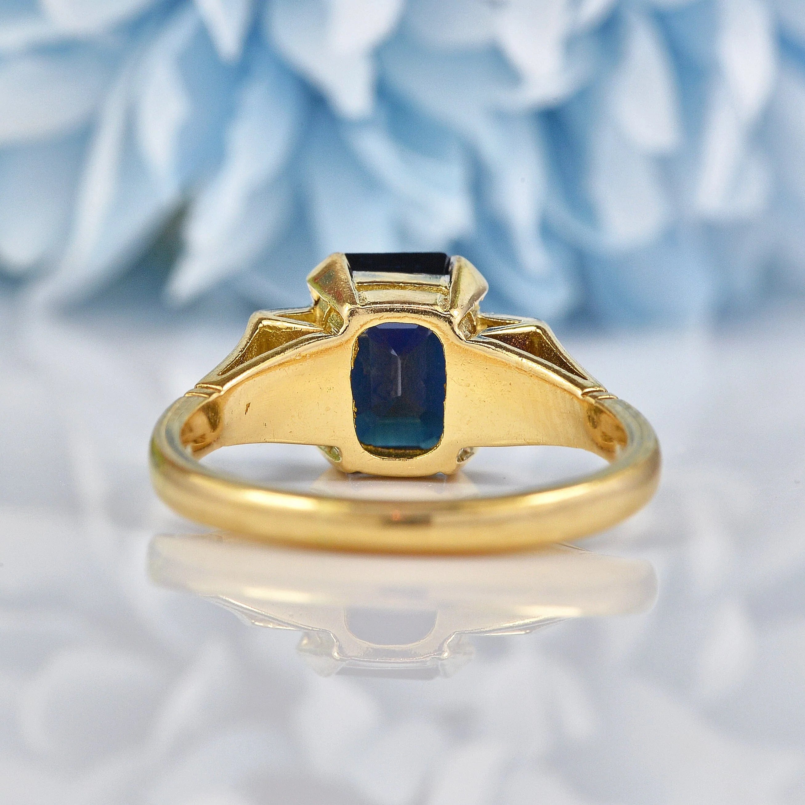 Ellibelle Jewellery Vintage 1965 Dark Sapphire & Diamond Gold Ring
