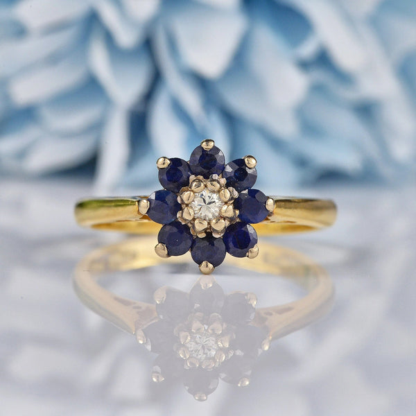 Ellibelle Jewellery Vintage 1969 Sapphire & Diamond 18ct Gold Daisy Cluster Ring