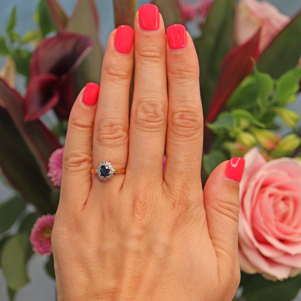 Ellibelle Jewellery Vintage 1970 Blue Sapphire & Diamond Cluster Ring