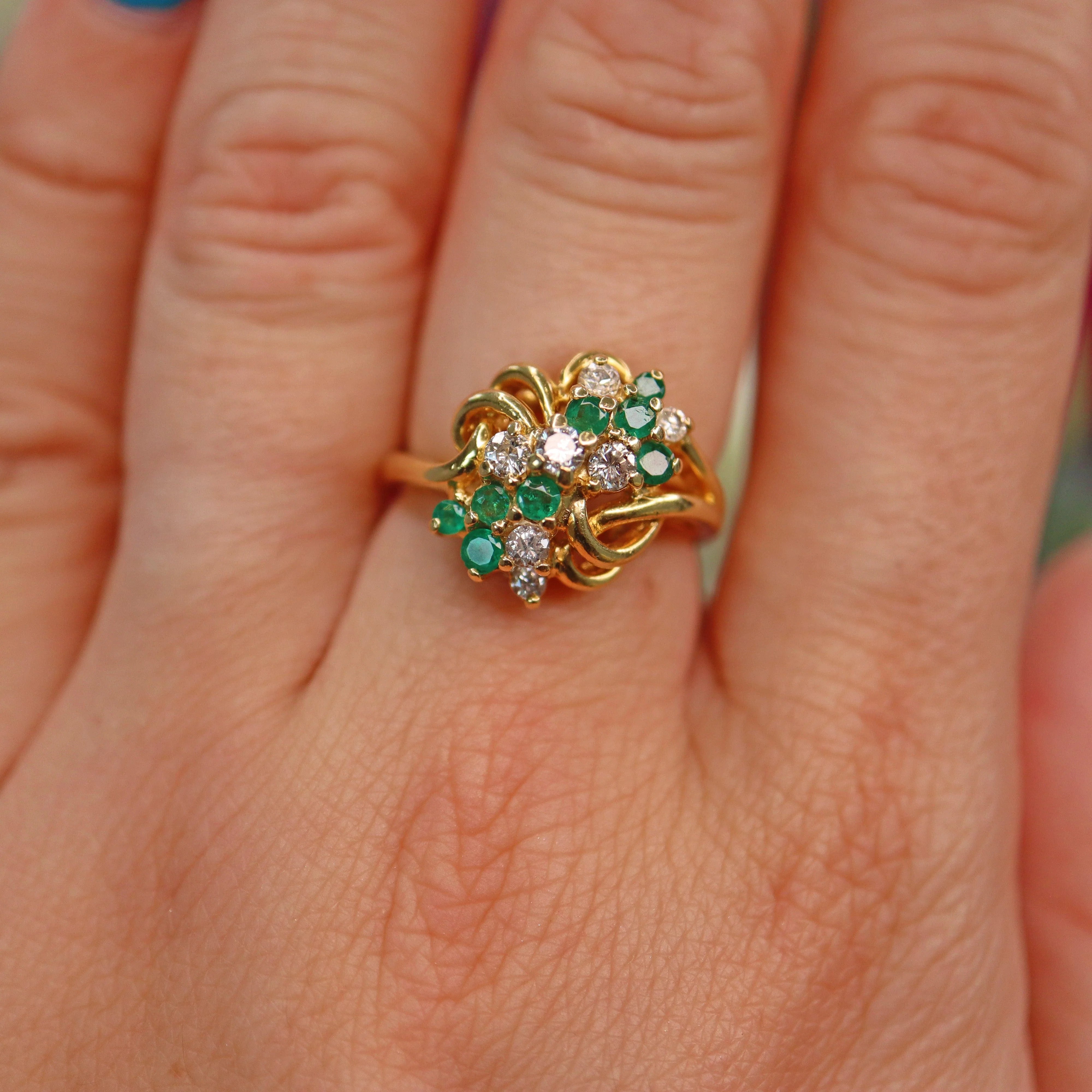 Ellibelle Jewellery Vintage 1970 Emerald & Diamond 18ct Gold Knot Ring