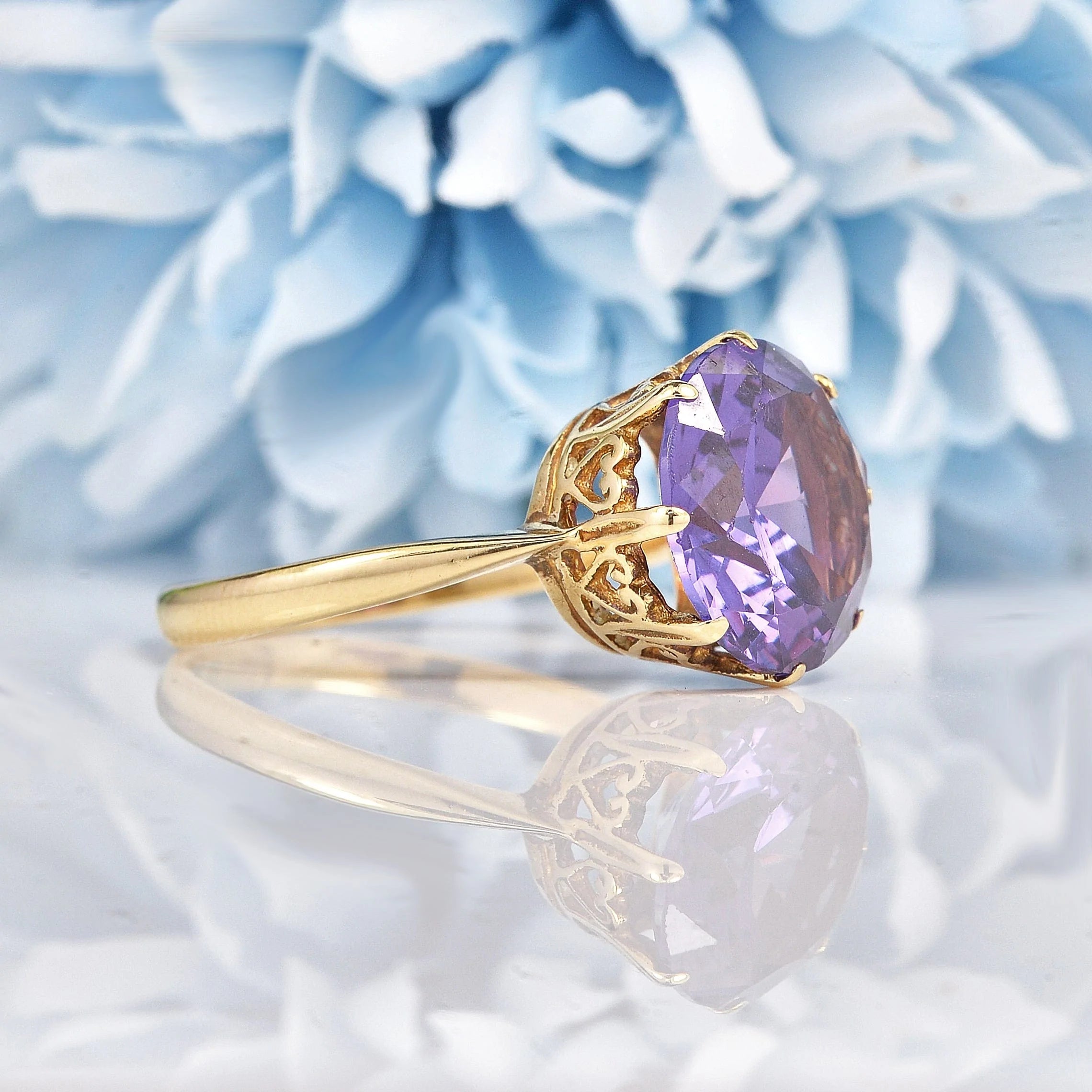 Vintage 1970s Colour Change Sapphire 9ct Gold Dress Ring