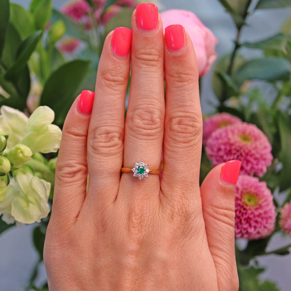 Ellibelle Jewellery Vintage 1970s Emerald & Diamond 18ct Gold Cluster Ring