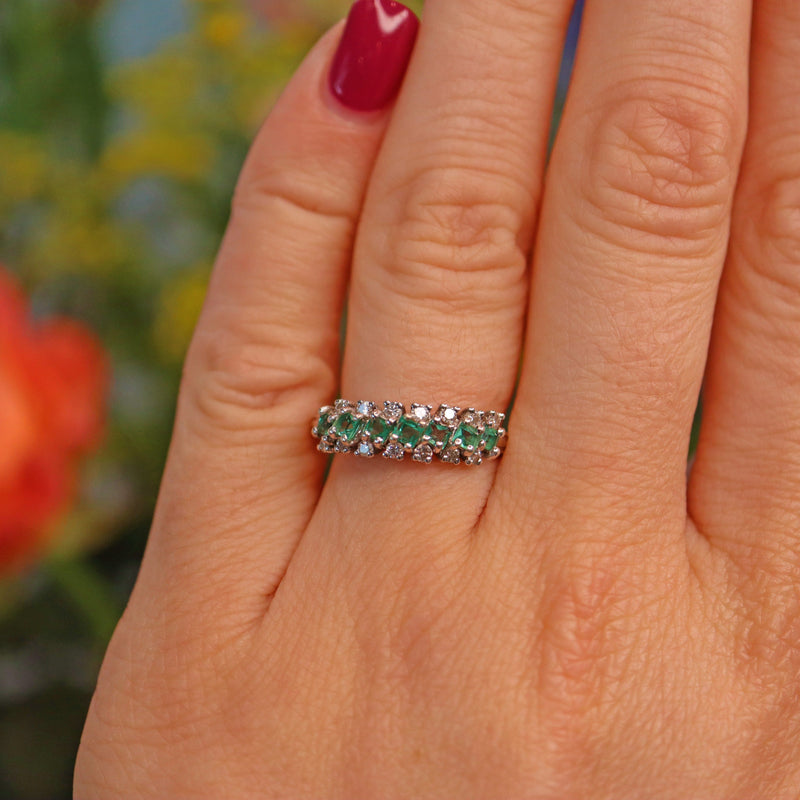 Ellibelle Jewellery Vintage 1970s Emerald & Diamond White Gold Ring