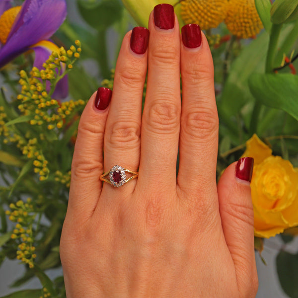 Ellibelle Jewellery Vintage 1970s Ruby & Diamond Cluster Ring