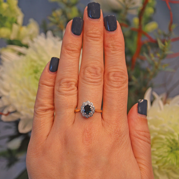 Ellibelle Jewellery VINTAGE 1970S SAPPHIRE & DIAMOND CLUSTER RING