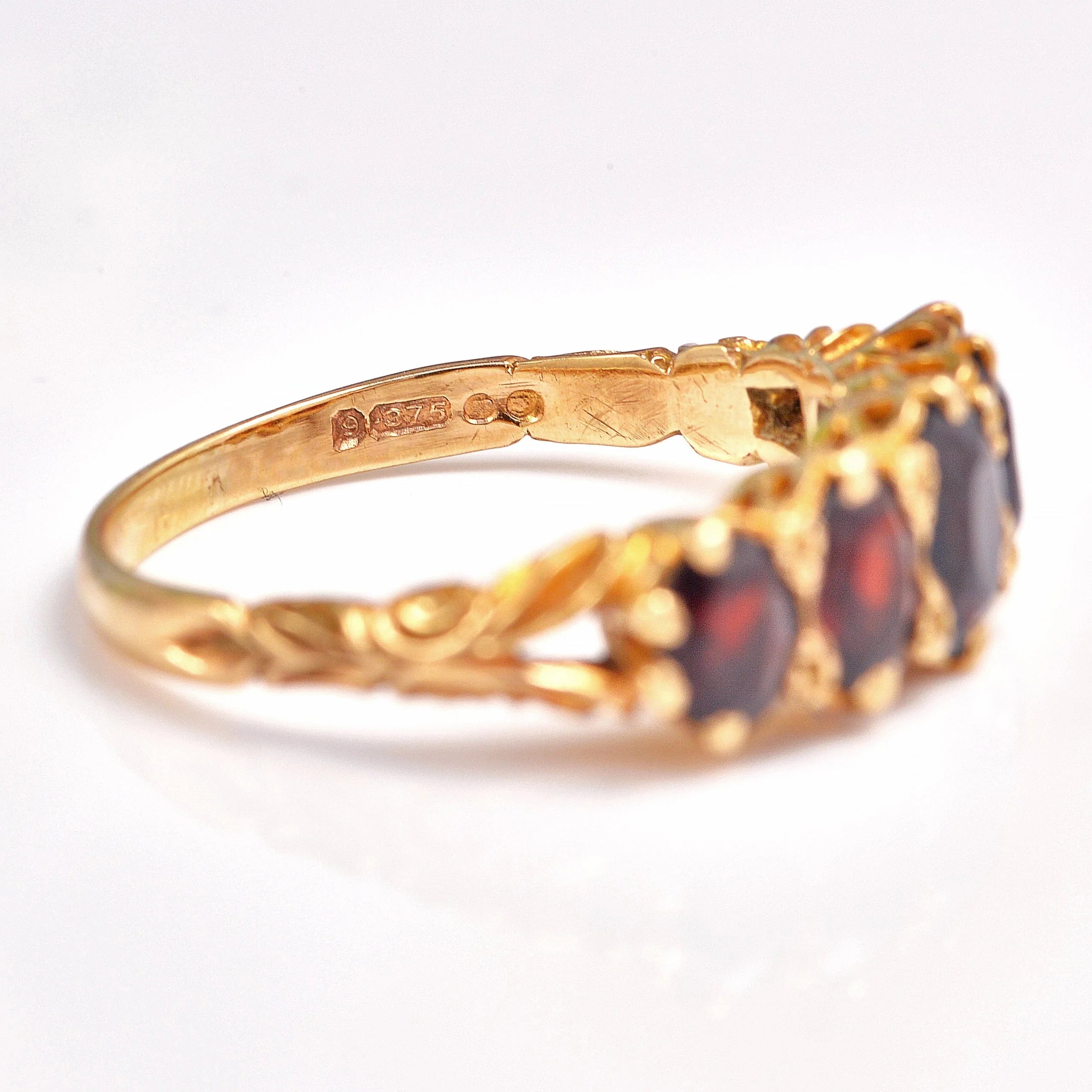 Ellibelle Jewellery Vintage 1972 Garnet Five Stone 9ct Gold Ring