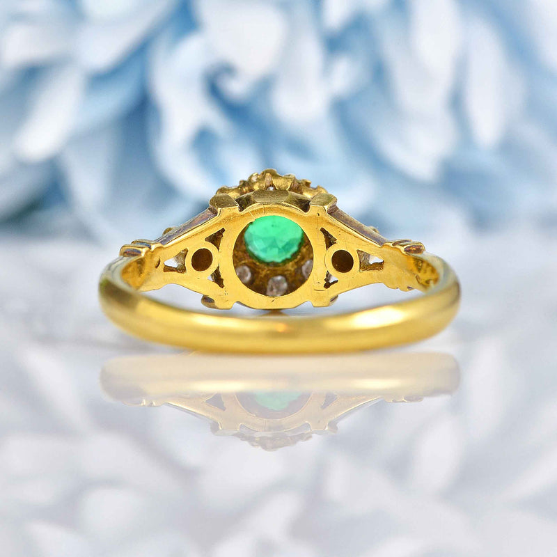 Ellibelle Jewellery Vintage 1974 Emerald & Diamond 18ct Gold Cluster Ring
