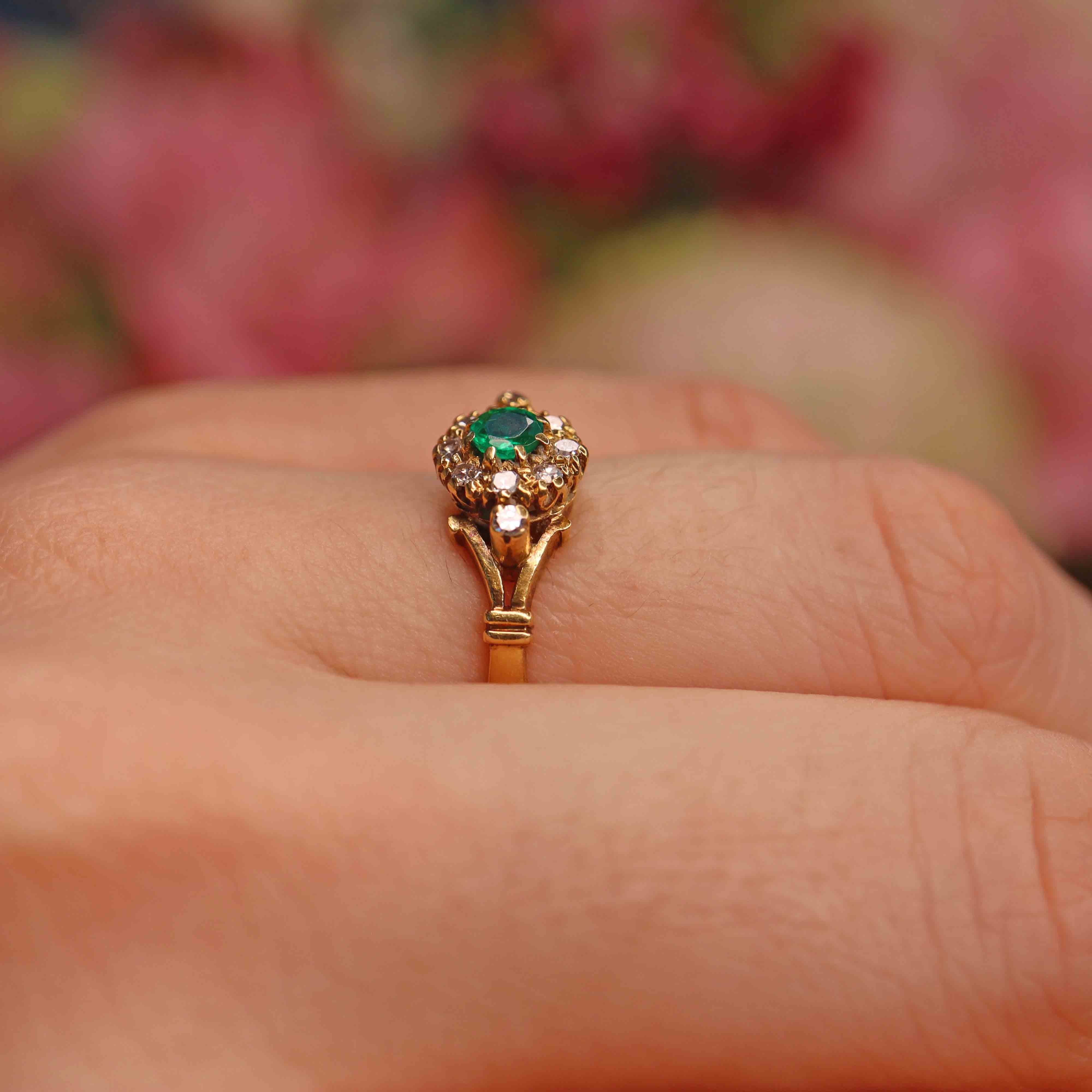 Ellibelle Jewellery Vintage 1974 Emerald & Diamond 18ct Gold Cluster Ring