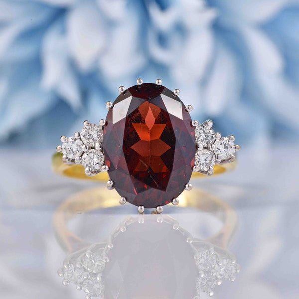 Ellibelle Jewellery Vintage 1977 Garnet & Diamond 18ct Gold Ring