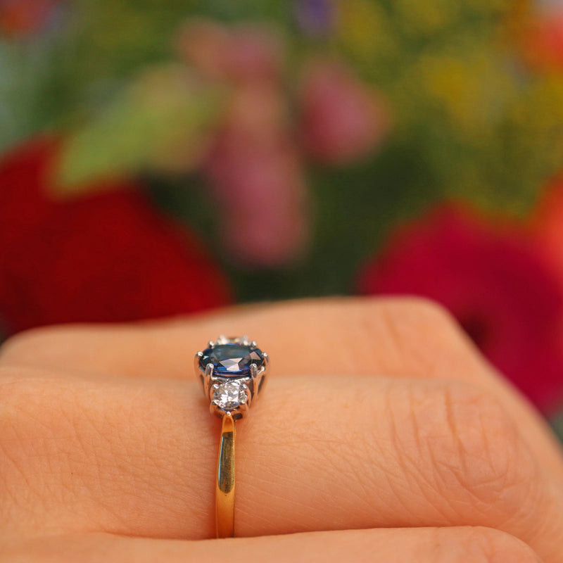 Ellibelle Jewellery Vintage 1980s Blue Sapphire & Diamond Three Stone Ring
