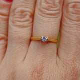 VINTAGE DIAMOND 18CT GOLD SOLITAIRE RING