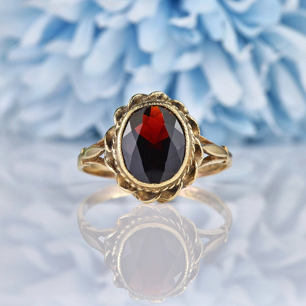 Ellibelle Jewellery Vintage 1980s Oval Garnet 9ct Yellow Gold Ring