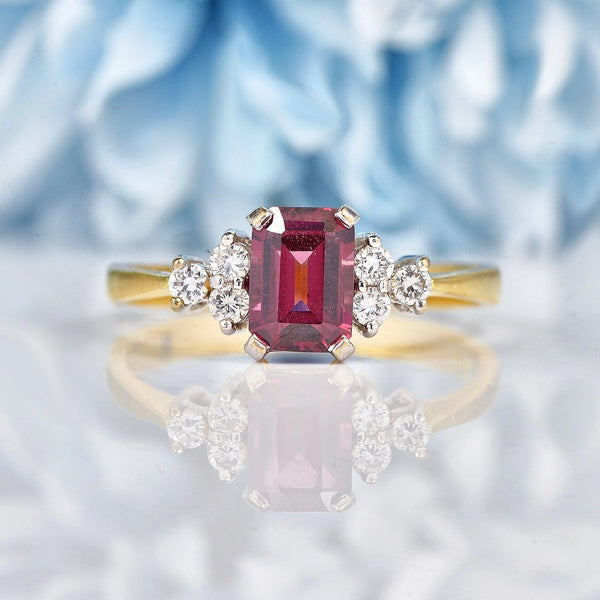 Ellibelle Jewellery Vintage 1990s Rhodolite Garnet & Diamond 18ct Gold Ring