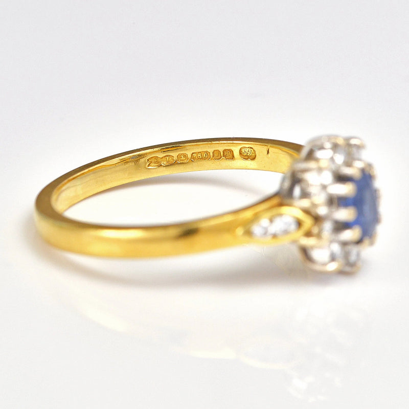 Ellibelle Jewellery Vintage 1990s Sapphire & Diamond Oval Cluster Ring