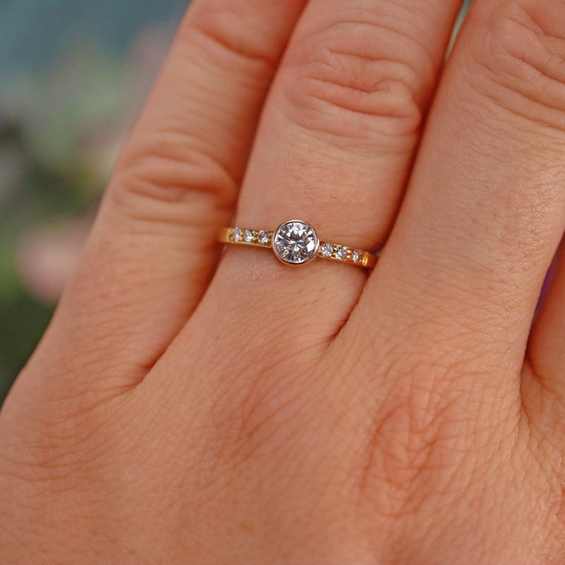 Ellibelle Jewellery Vintage 1993 Diamond 18ct Gold Solitaire Engagement Ring (0.36cts)