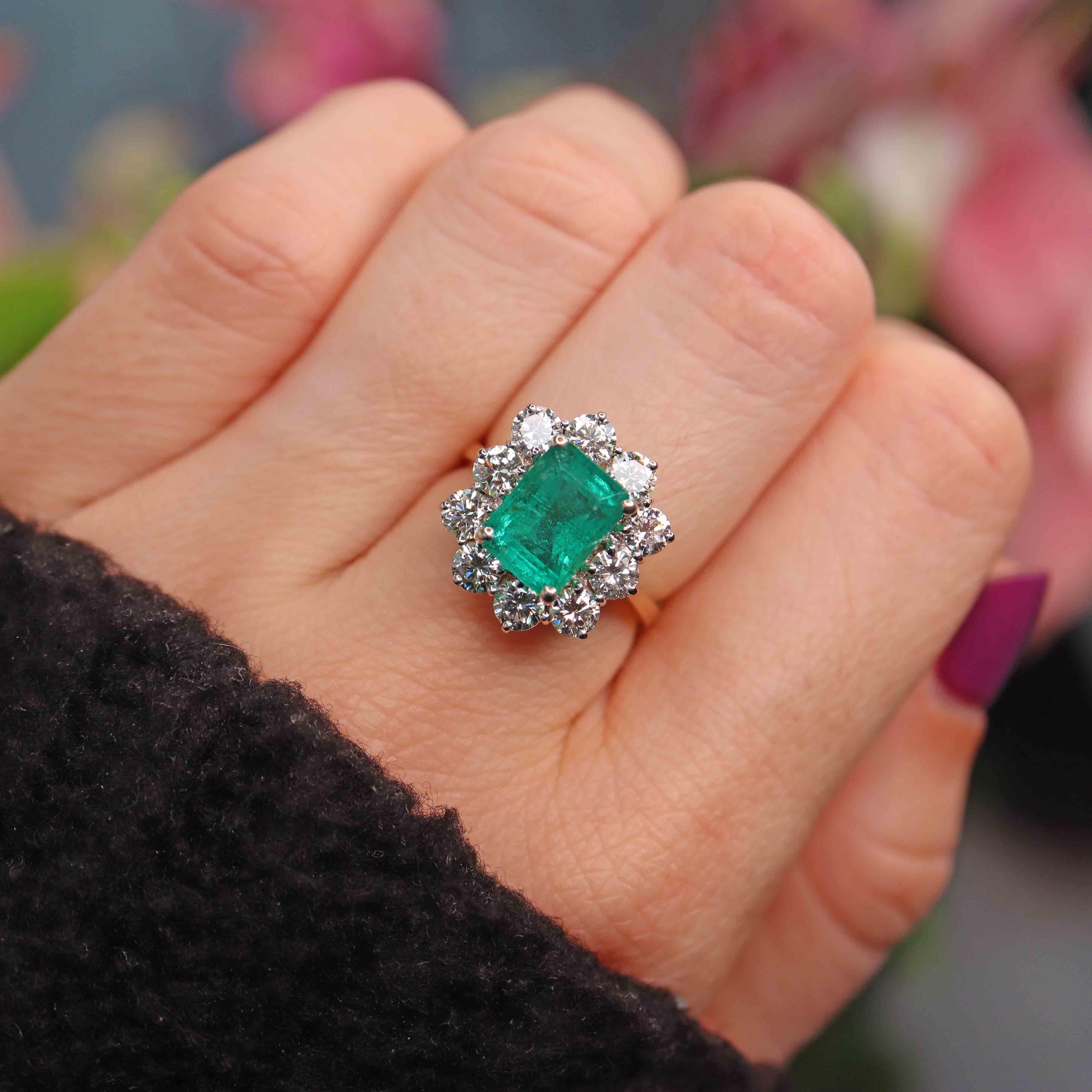 Ellibelle Jewellery Vintage 1994 Emerald & Diamond 18ct Gold Cluster Engagement Ring