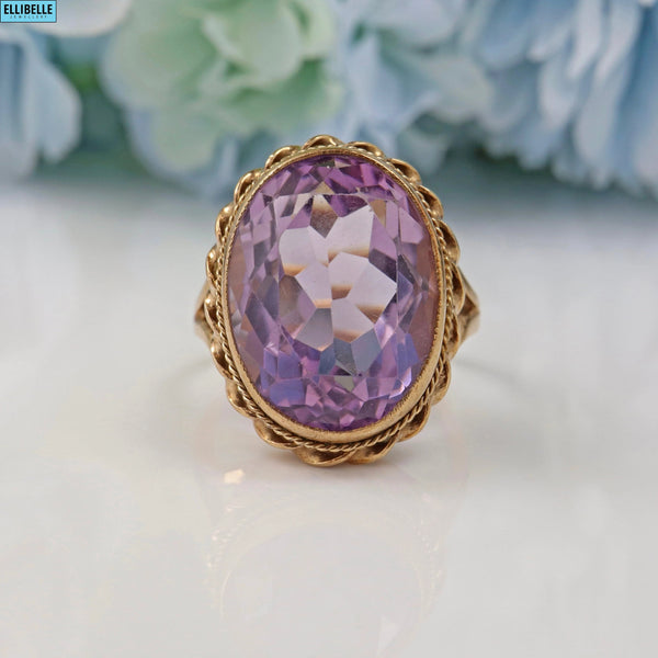 VINTAGE AMETHYST 9CT GOLD SOLITAIRE RING