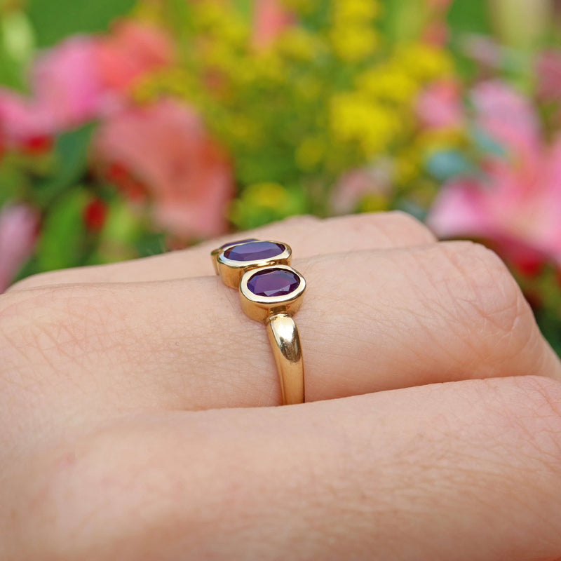Ellibelle Jewellery VINTAGE AMETHYST 9CT GOLD THREE-STONE RING